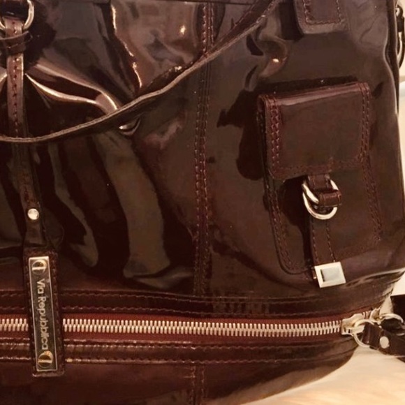 Italy ⭐️ Via Repubblica ⭐️ shoulder tote - Picture 9 of 13